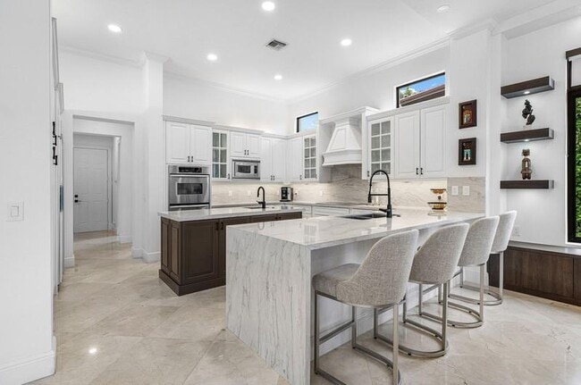 Building Photo - 7240 Lemon Grass Dr