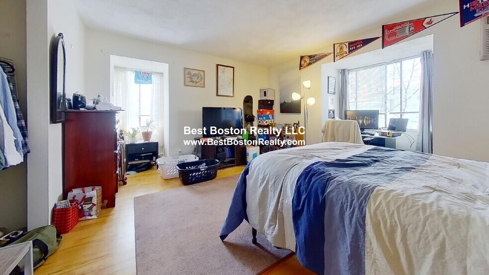 Building Photo - 84 Grant St