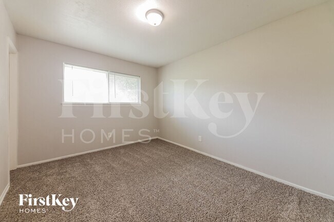 Building Photo - 101 Sesame Dr