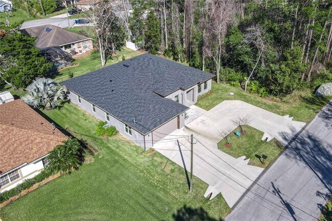 Building Photo - 11 Ethan Allen Dr