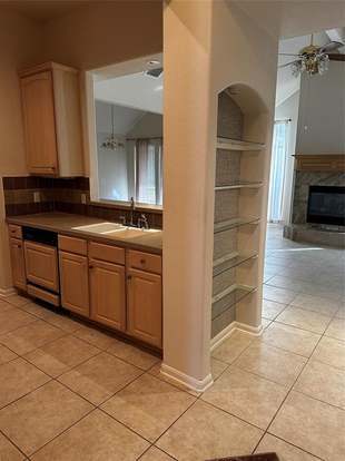Building Photo - 4930 Julia Ct