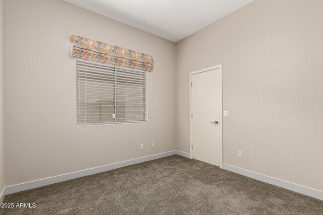 Building Photo - 15211 E Staghorn Dr