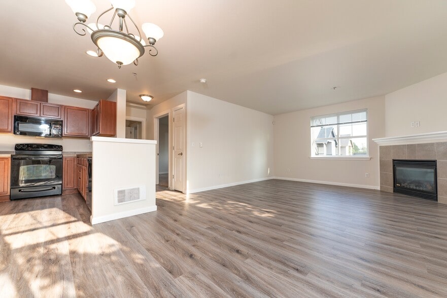 1x1 Deluxe w/Garage - 881 Sq Ft - Port Landing at Fife Apartments