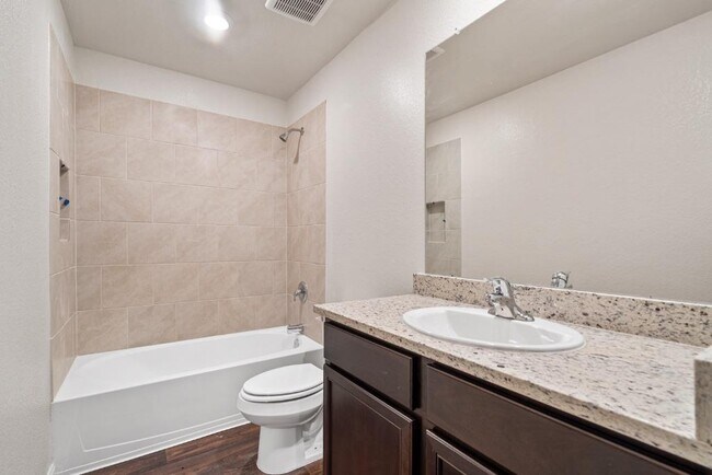 Building Photo - 205 Allington Cir