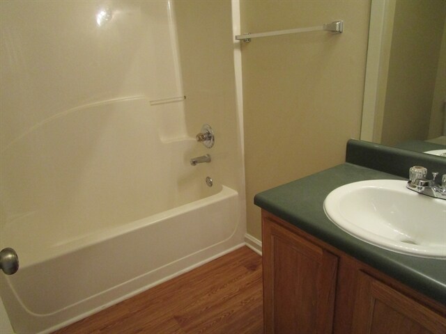 Building Photo - 2921 Knoll View Pl