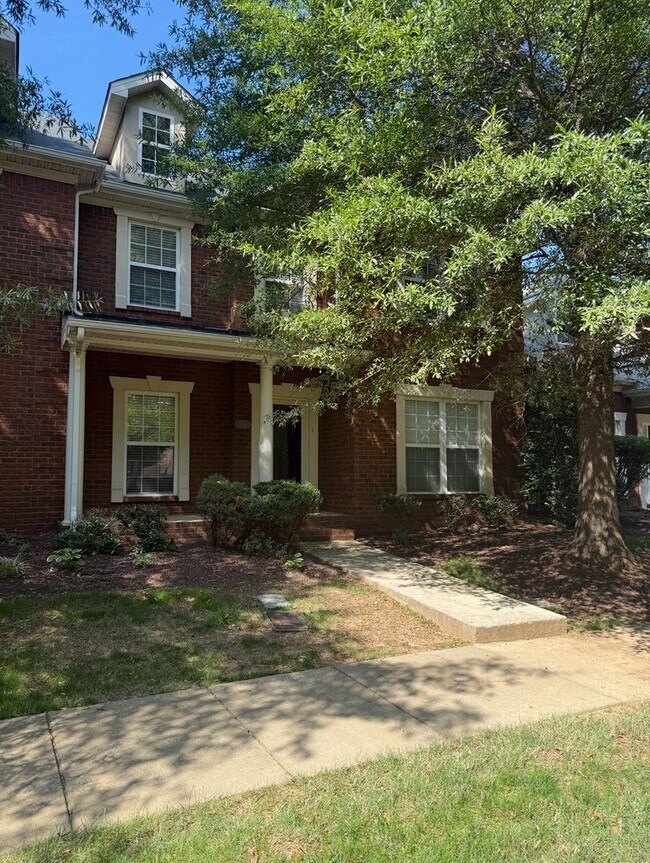 Primary Photo - Beautiful 4 Bedroom Home