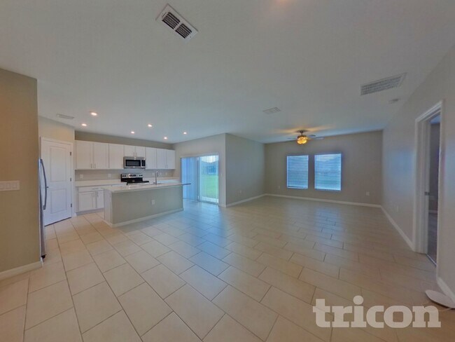 Building Photo - 232 Garnet Ave