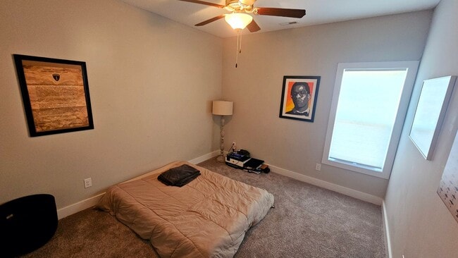 Building Photo - 3 BR 2 BA Garland Shores Subdivision