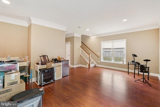 Building Photo - 42832 Bittner Square