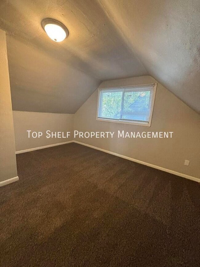 Building Photo - 7503 SW 13th St