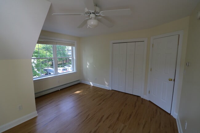 Building Photo - 38 Storer St