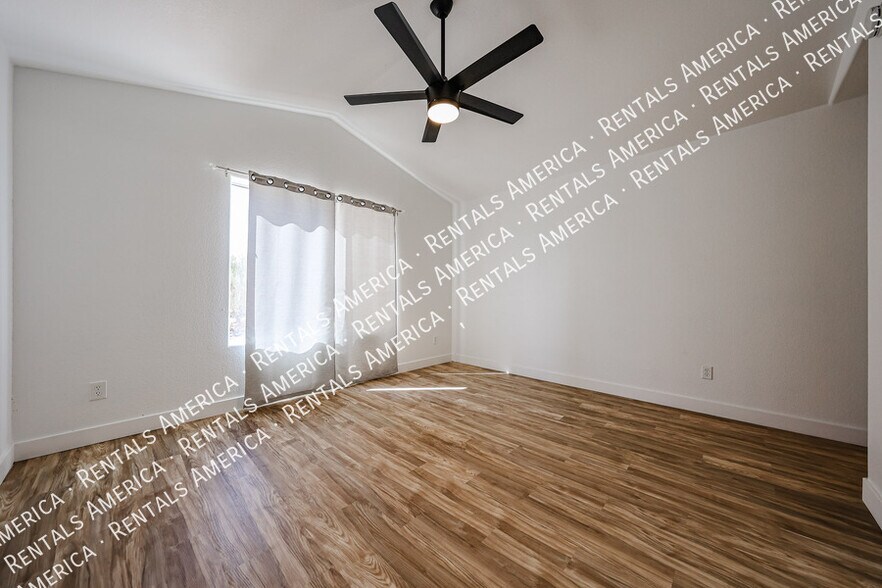 Building Photo - 7323 E Indigo St