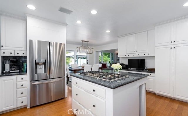 Building Photo - 2112 Dover Dr