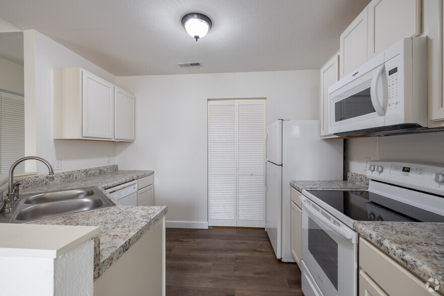 Primary Photo - Trails West Apartments