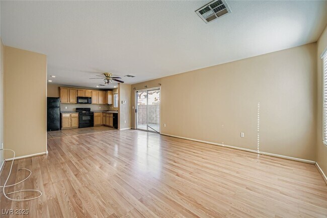 Building Photo - 4229 Perfect Drift St