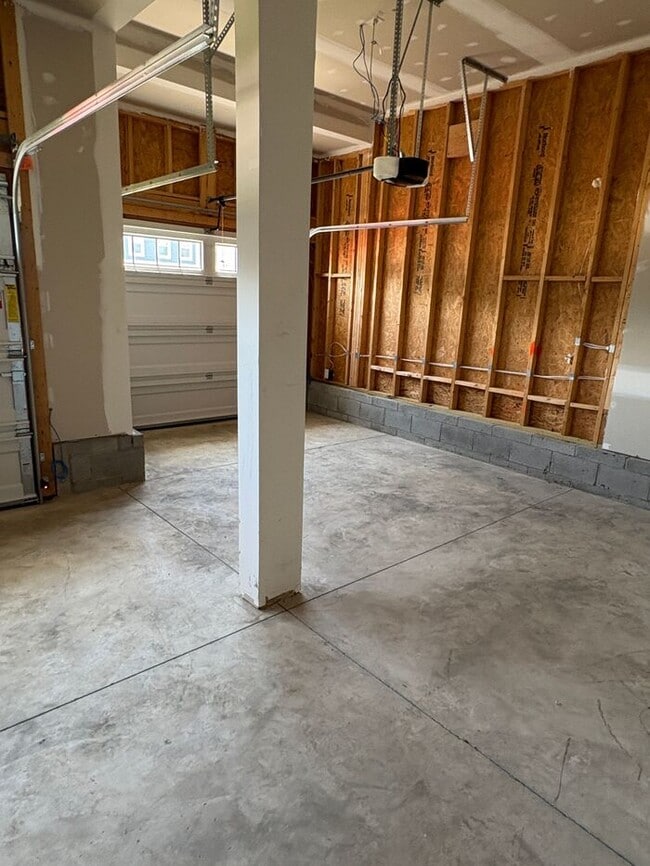 Building Photo - Beautiful 4 beds 3.5 baths in Pickerington