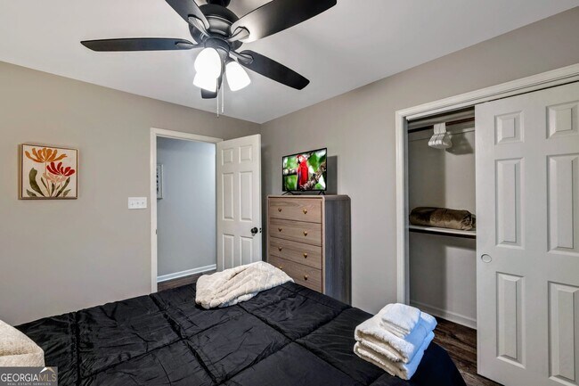 Building Photo - 2660 Indian Lake Dr