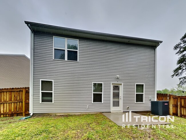 Building Photo - 4604 Montelena Dr