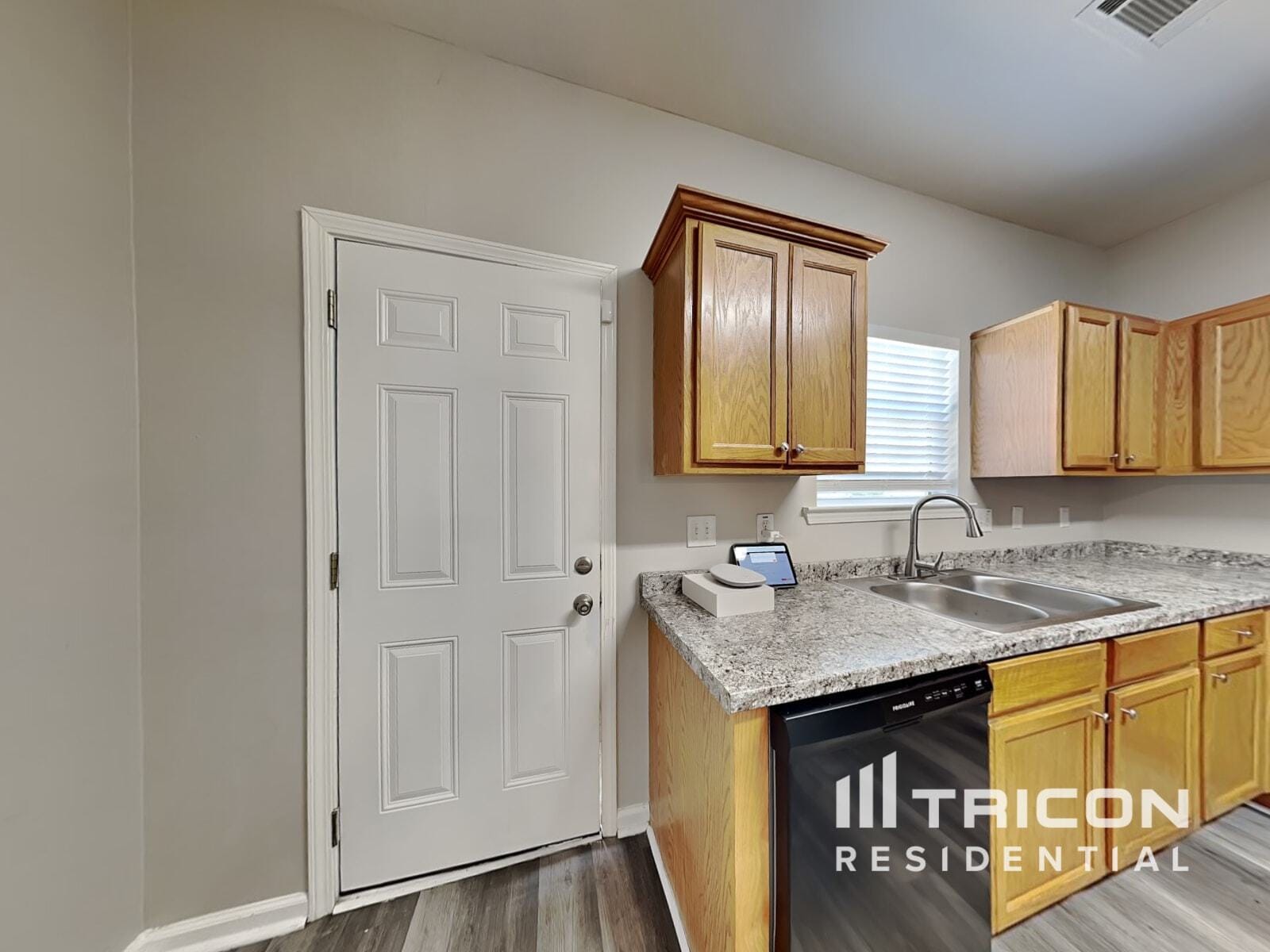 Building Photo - 606 Brookwater Dr