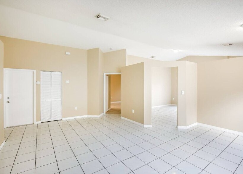 Building Photo - 14233 SW 177th Terrace