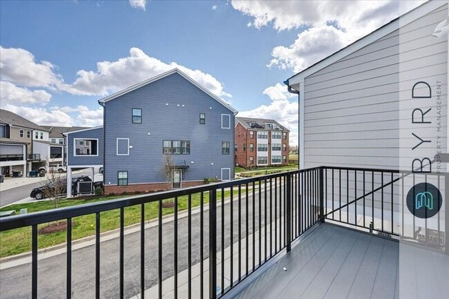 Building Photo - 231 Golden Haze Aly