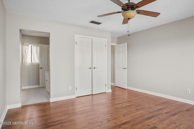 Building Photo - 1107 1st St S