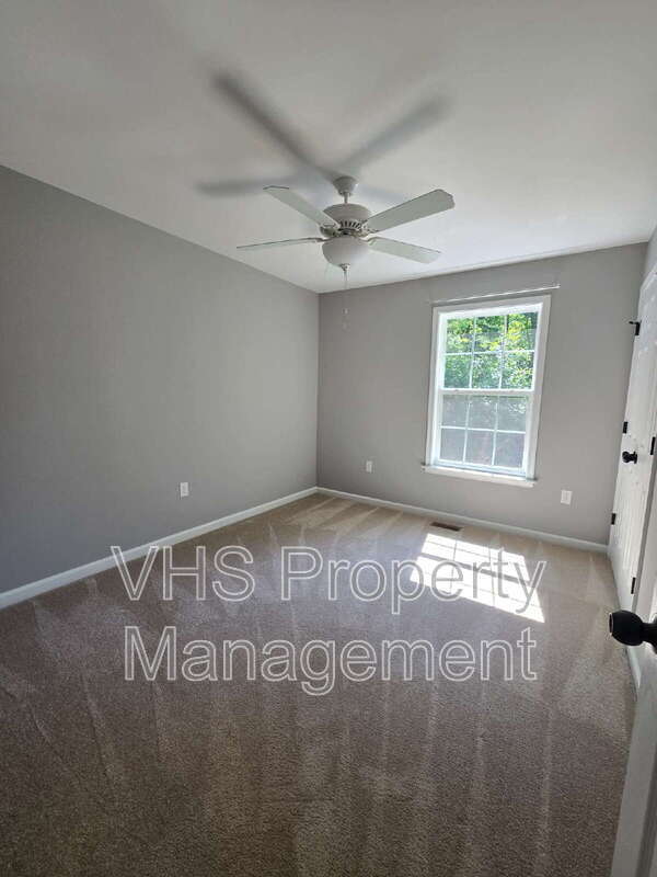 Building Photo - 12905 Bivouac Ct