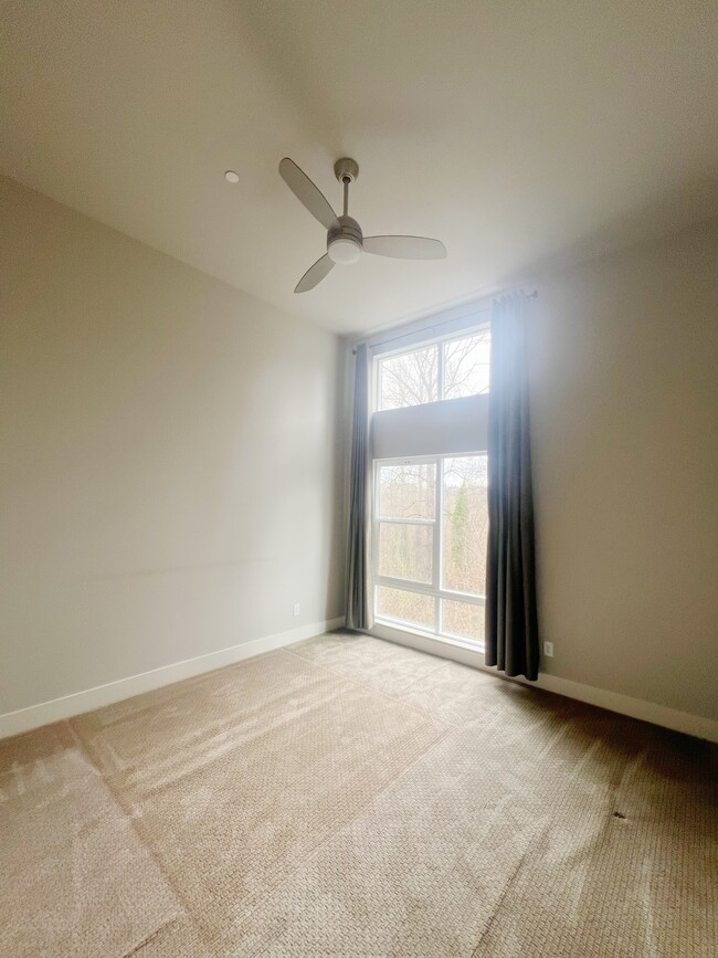 Building Photo - 18236 73rd Ave NE