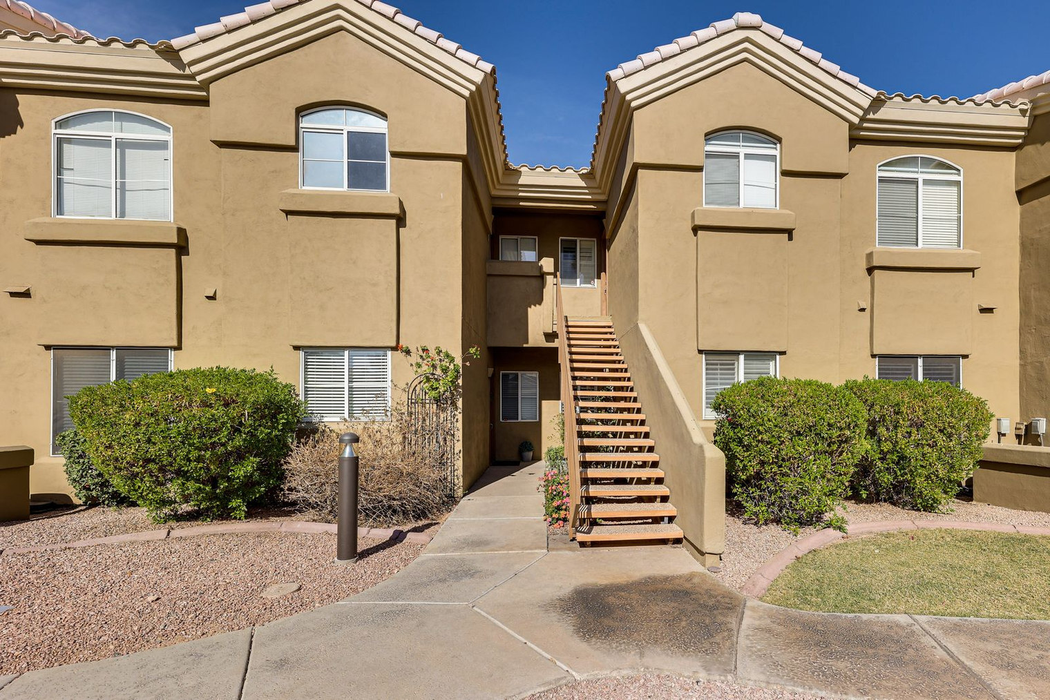 Building Photo - 5335 E Shea Blvd