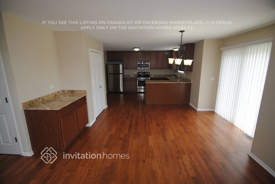 Building Photo - 621 Lake Plumleigh Way