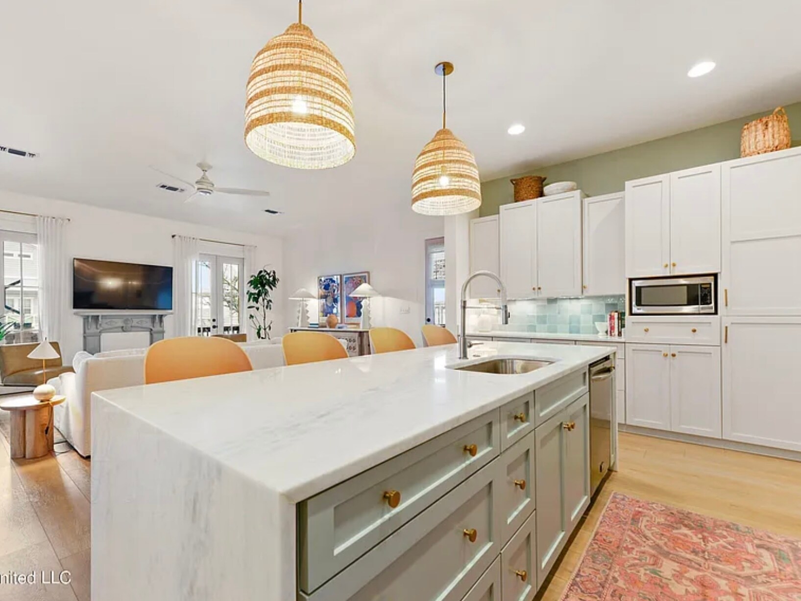 Building Photo - 218 Front St