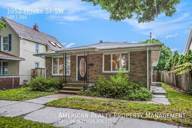 Primary Photo - 1052 Hovey St SW