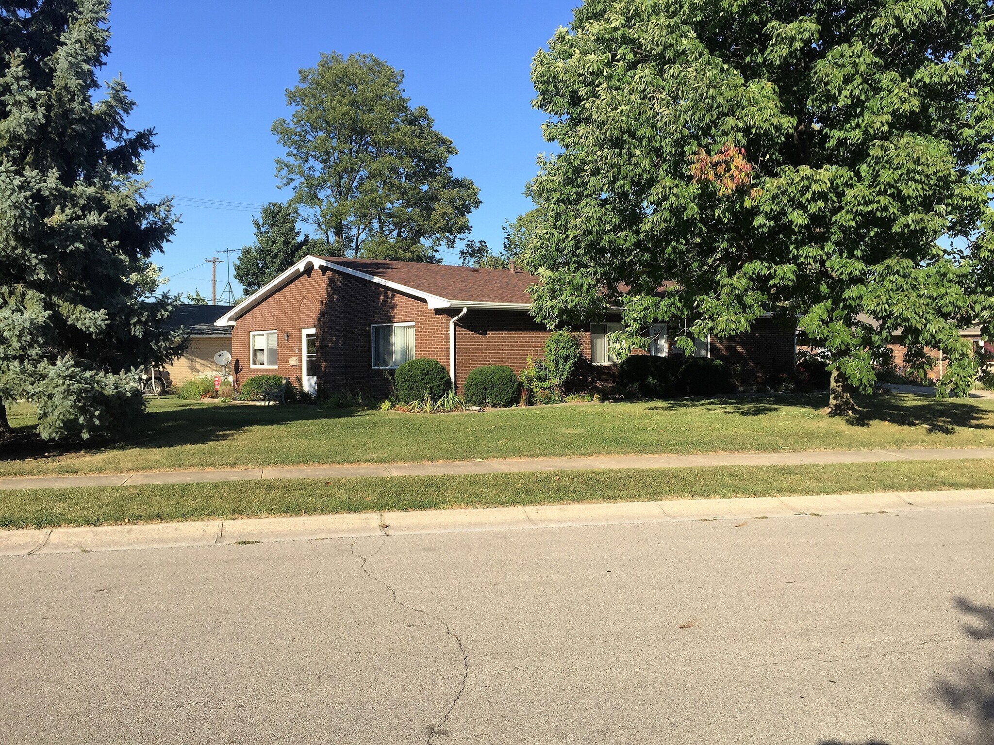 Building Photo - 907 La Tourrette Ct