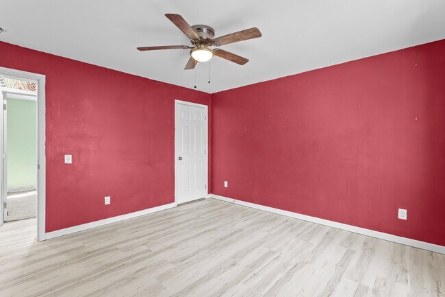 Building Photo - 7 Pheasant Run