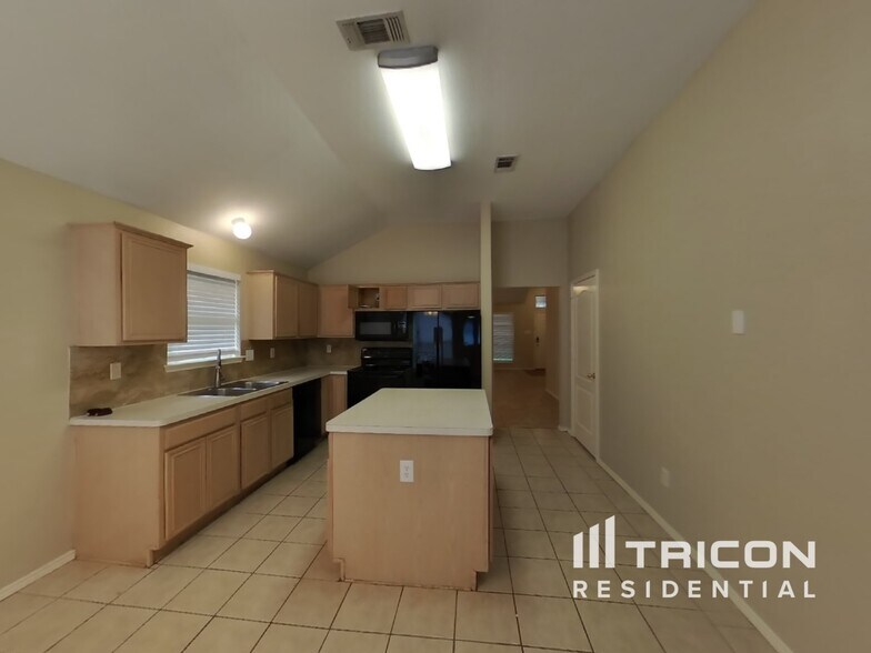 Building Photo - 8707 Woodrigg Dr