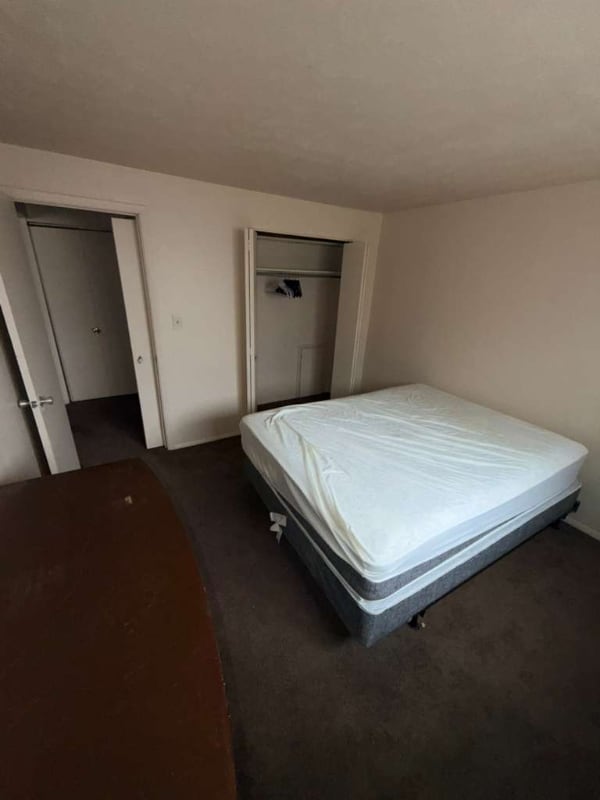 Building Photo - 14815-14835 Euclid Ave