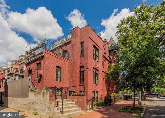 Building Photo - 500 M St NW