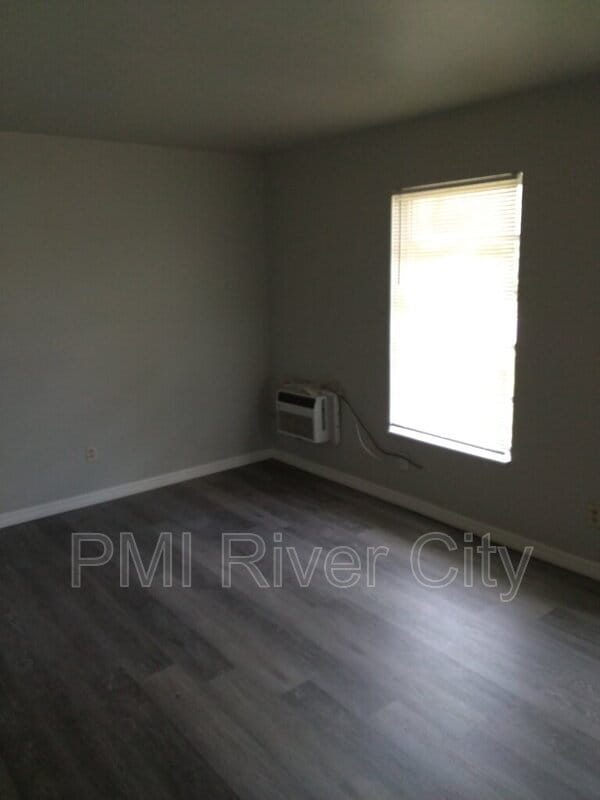 Building Photo - 8147 Bazaine Dr