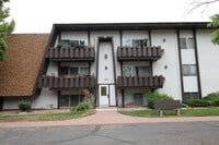 Building Photo - Great Condo
