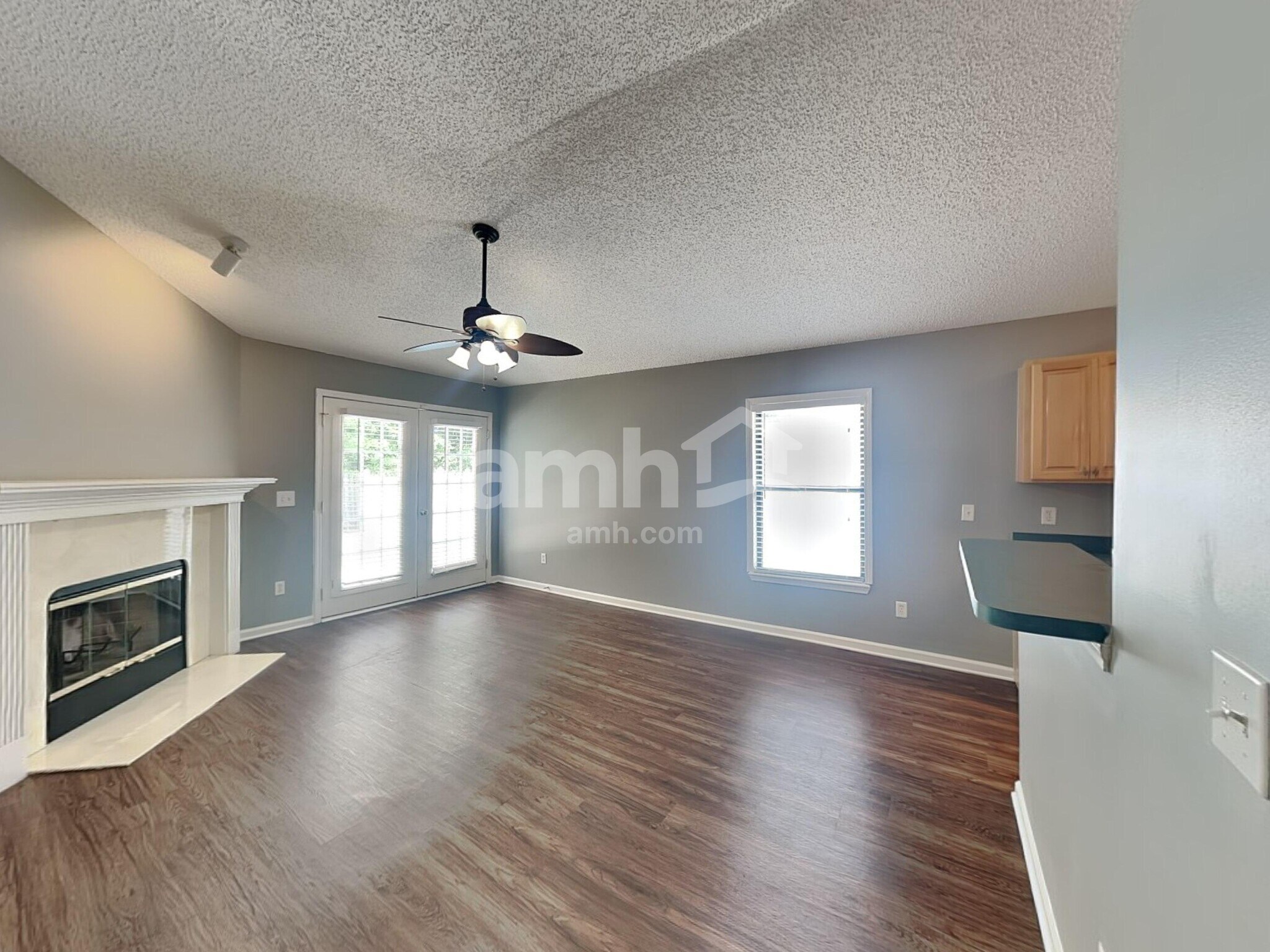 Building Photo - 1526 Bay Harbor Dr