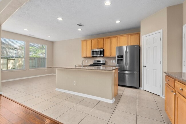 Building Photo - 19 E Twinvale Loop