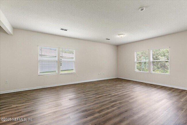 Building Photo - 187 Logrono Ct