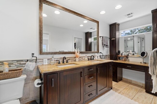 Building Photo - 3607 Laurel Ledge Ln