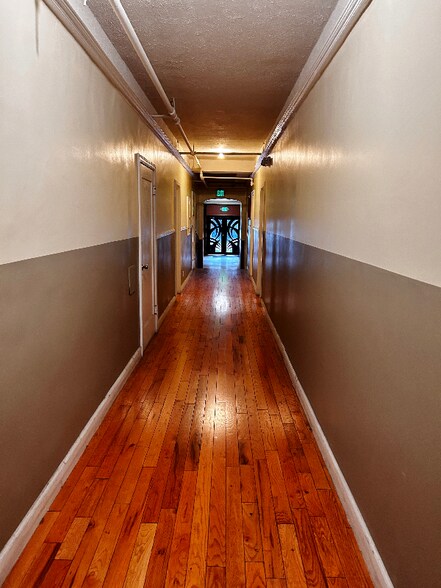 Building Photo - 1523 N McCadden Pl