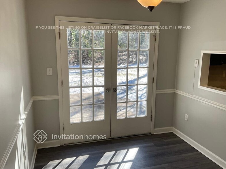 Building Photo - 9635 Watergate Rd