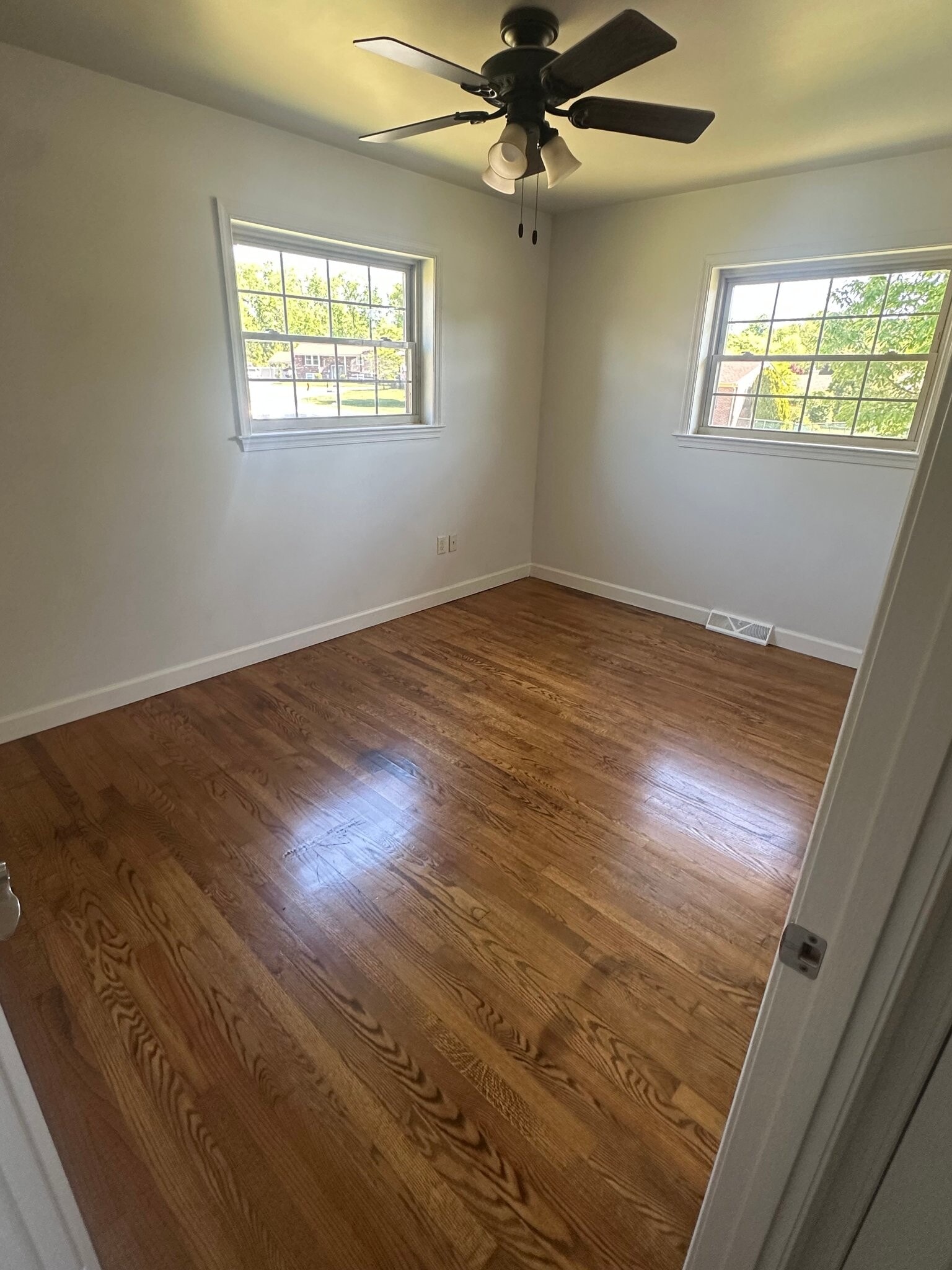 Building Photo - 10924 Gaywood Dr