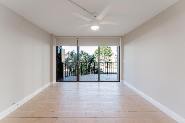 Building Photo - 859 Jeffery St