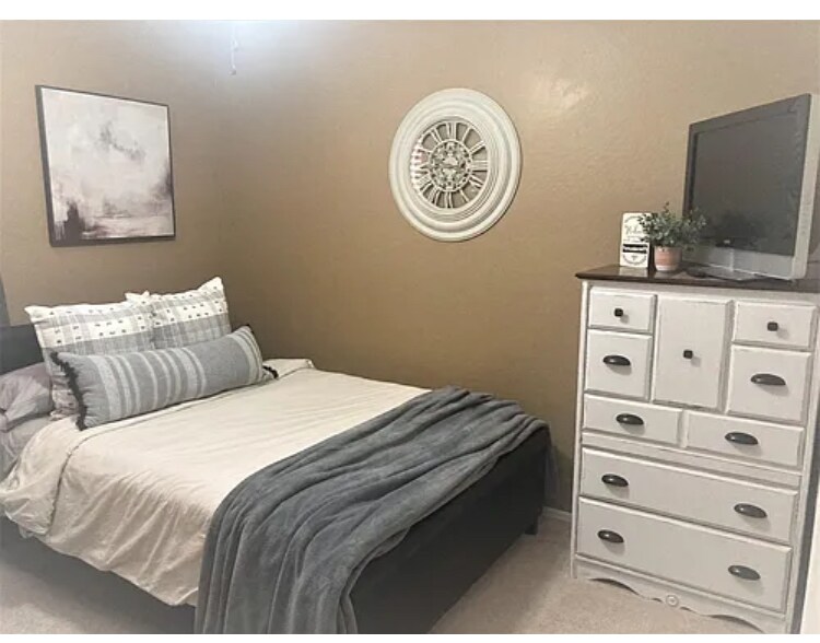 Building Photo - 11020 E Shepperd Ave