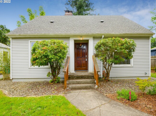 Building Photo - 7236 N Newell Ave