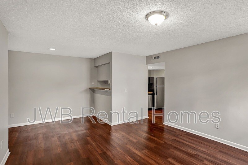 Building Photo - 10825 Key Haven Blvd